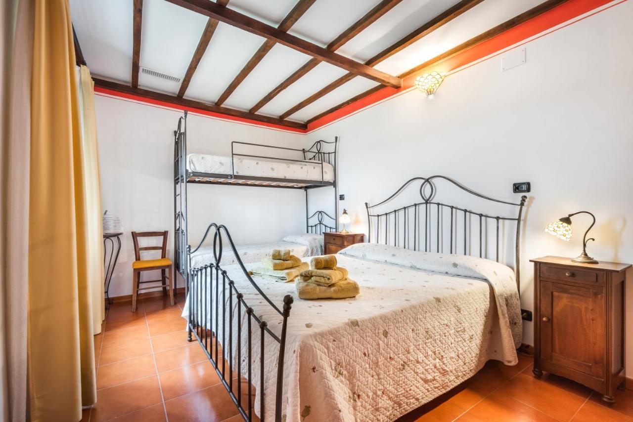 Bed and Breakfast Casale Dei Gelsi Castiglione In Teverina Экстерьер фото