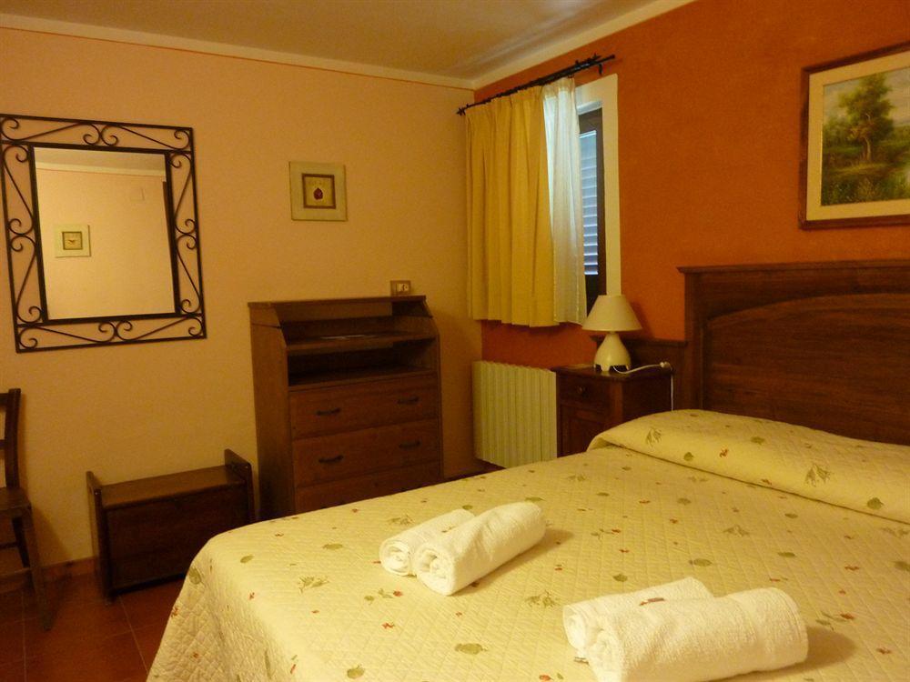 Bed and Breakfast Casale Dei Gelsi Castiglione In Teverina Экстерьер фото